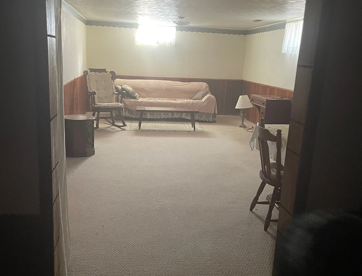 Welcome to your new home! specious 3 bedroom upper unit apartment Euclid,OH — Photo 4