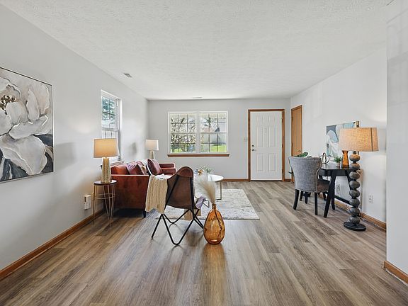 4th image of 6742 S New Jersey St