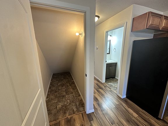 3rd image of 6205 N Astor St #4