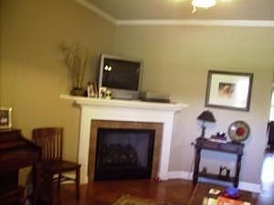 2nd image of 4194 Sidney Ln