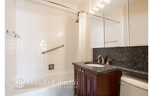 Sold by Douglas Elliman | media 22