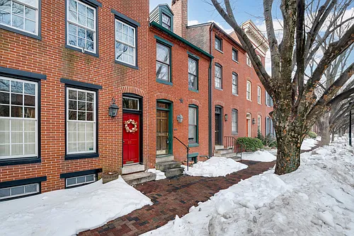 113 W Hill St Photo 1