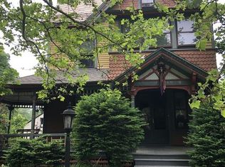 172 Thompson St, Springfield, MA 01109