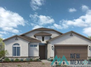 3812 N Pat Garrett Rd, Carlsbad, NM 88220