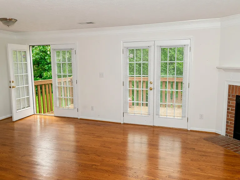 88 Bridge View Dr — Photo 3