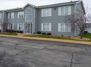 8221 Lincoln Cir APT C, Merrillville, IN 46410
