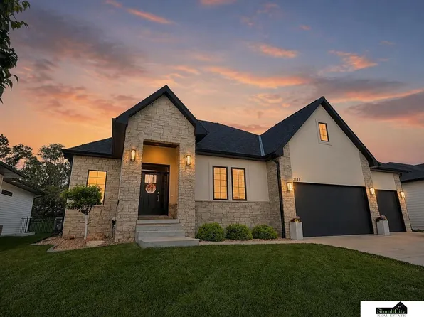 2141 Big Timber Rd, Lincoln, NE 68520