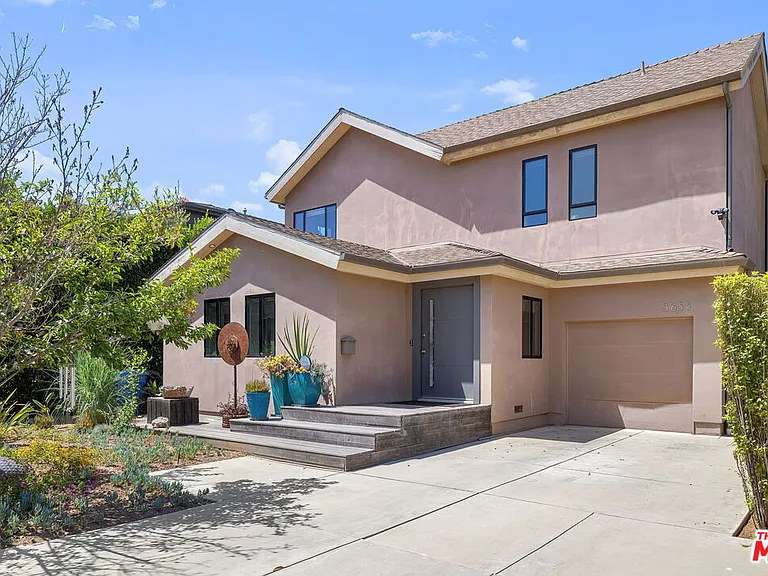 3655 May St — Photo 1