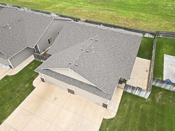 2nd image of 1351 N Azena St