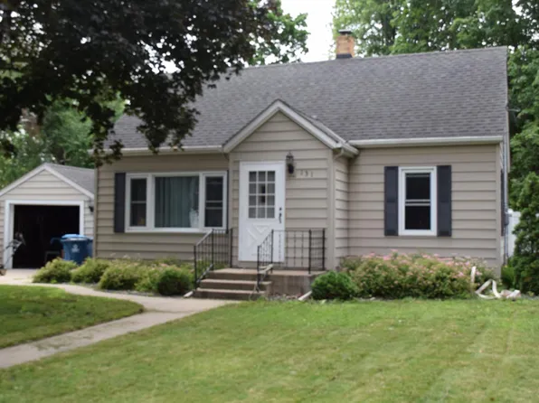 131 Elm St E, Nya, MN 55368