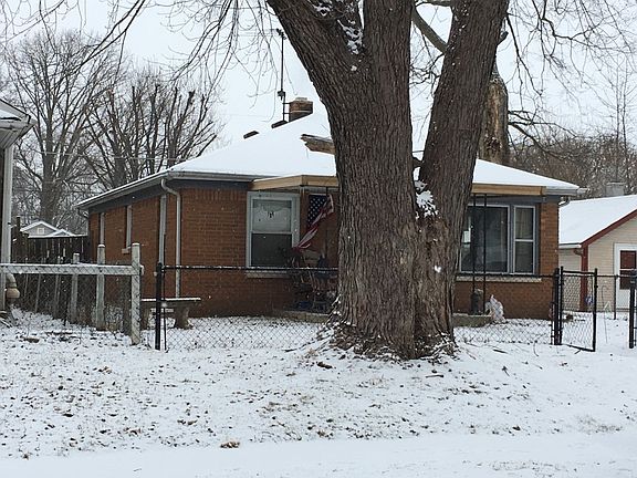3rd image of 2518 Mars Hill St