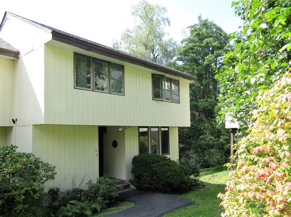 132 Pines Dr Suite 6-7, Roxbury, NY 12474