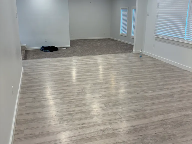 2800 Sierra Dr — Photo 3