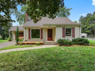 1987 Lee St, Saint Paul, MN 55117