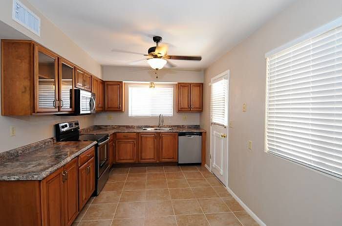 1st image of 9840 N 105th Dr
