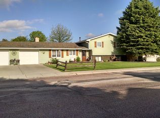 645 18th St, Gering, NE 69341