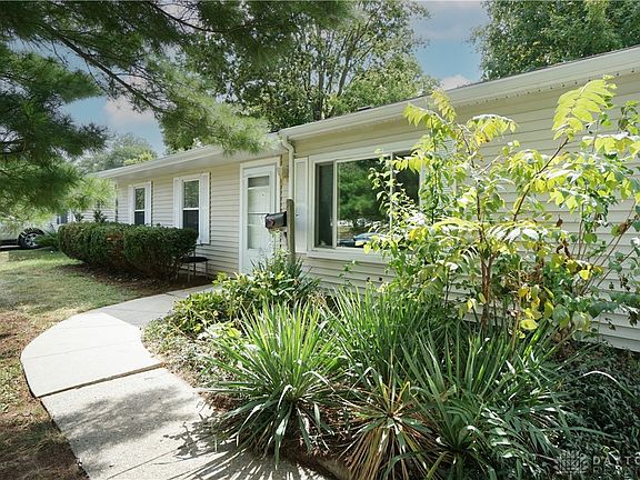 4th image of 316 Whitewater Dr