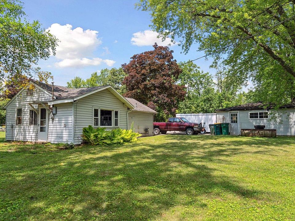 W861 Pell Lake DRIVE, Genoa City, WI 53128 | MLS #1844889 | Zillow