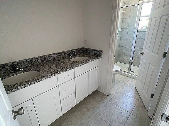 5th image of 34183 Rogano Ln