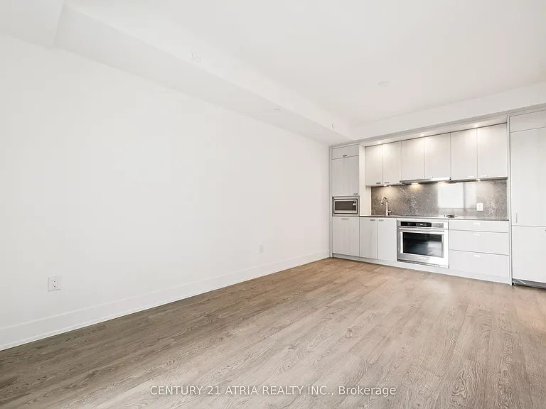 858 Dupont St #532 — Photo 8