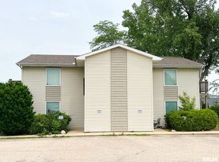 113 High Oak Dr, East Peoria, IL 61611