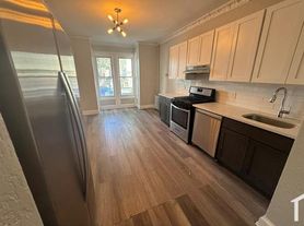 80 Garside St