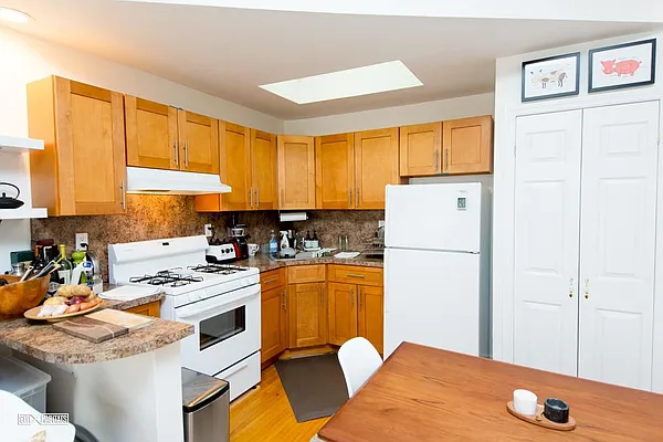 Rented by Citi Habitats | media 28