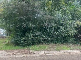 311 Pearl St NW, Camden, AR 71701