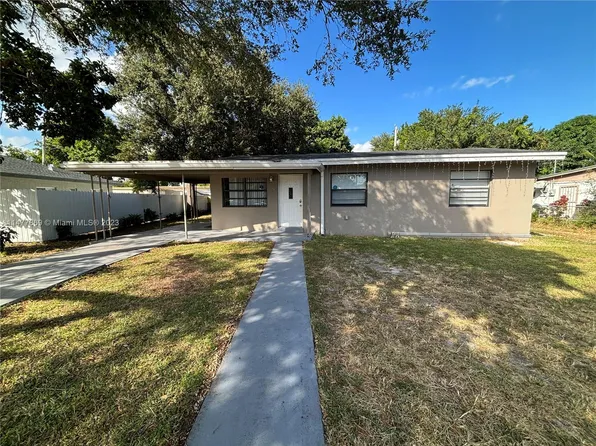 1179 NW 136th St, Miami, FL 33168