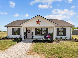 3064 Maple Grove Rd, Dickson, TN 37055
