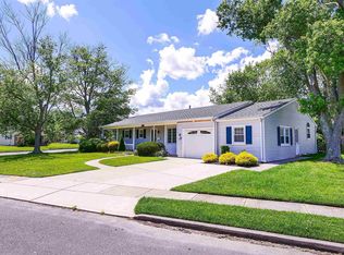 8 Malvern Rd, Somers Point, NJ 08244