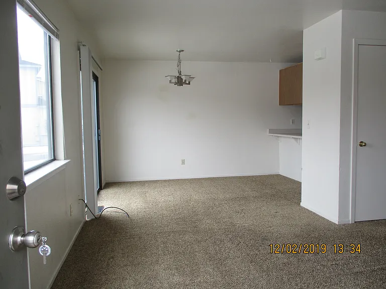 343 Sweetwater Cir #B — Photo 2
