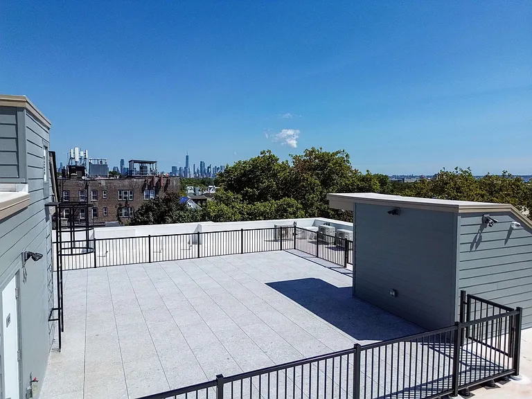 224 Garfield Ave #4B — Photo 16