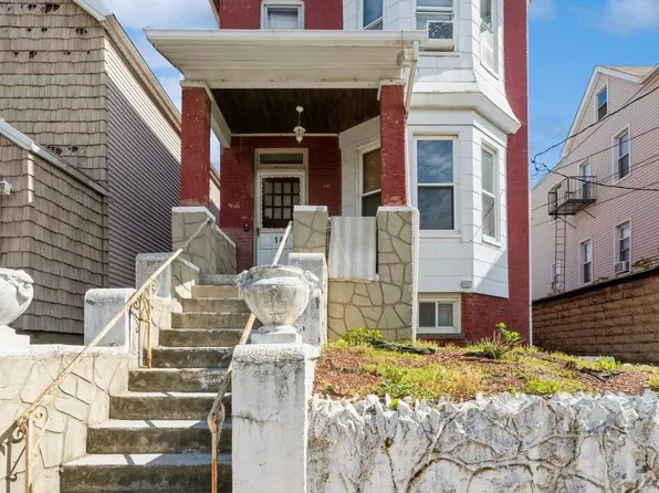 147 W 27th St, Bayonne, NJ 07002