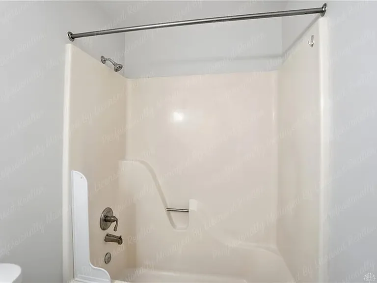 539 N Broad St — Photo 35