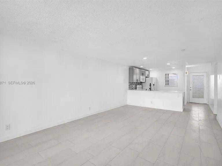 2601 NE 3rd Ct #4110 — Photo 8