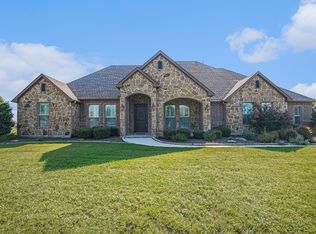 121 Deer Grove Trl, Azle, TX 76020