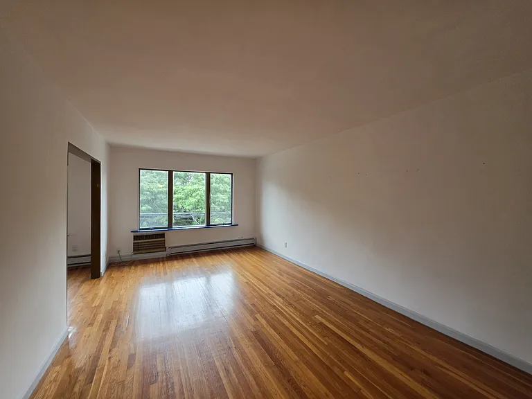 64-73 Alderton St #3 — Photo 9