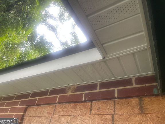 5th image of 685 Reese St
