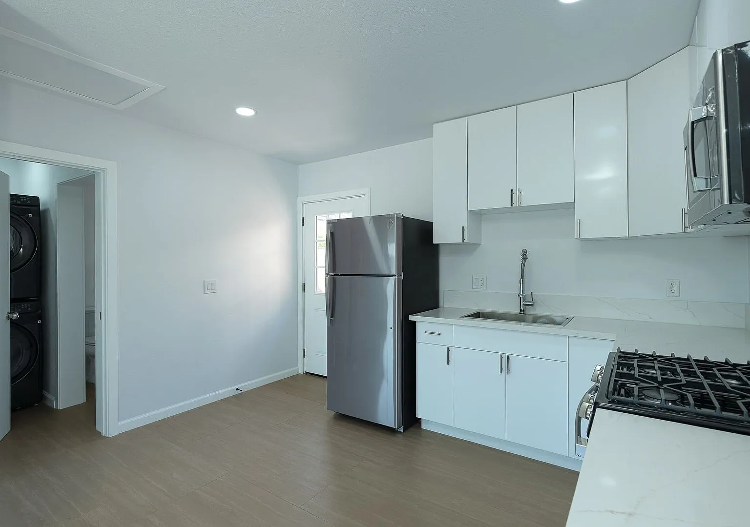 1 Bedroom + 1 Bathroom ADU | Oxnard Estates | Unfurnished — Photo 3