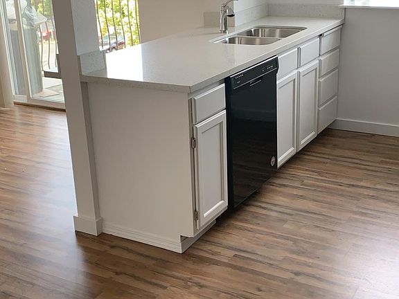 3rd image of 12056 15th Ave NE APT 402