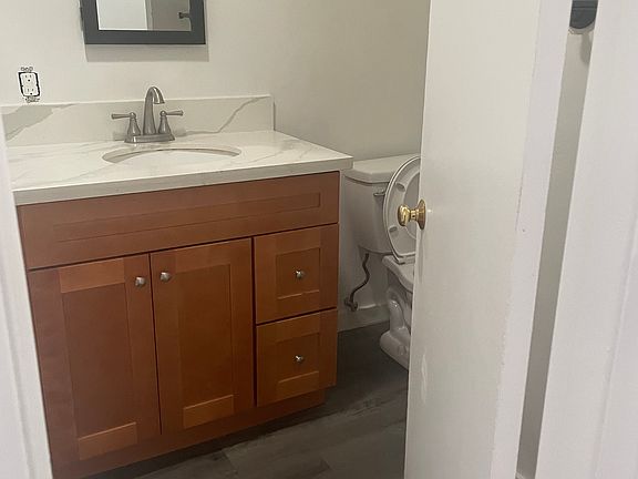 3rd image of 4850 Jessie Ave APT A