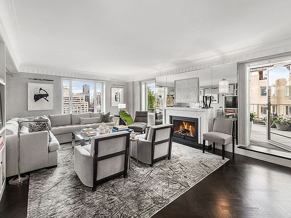 4th image of 880 5th Ave APT 18G