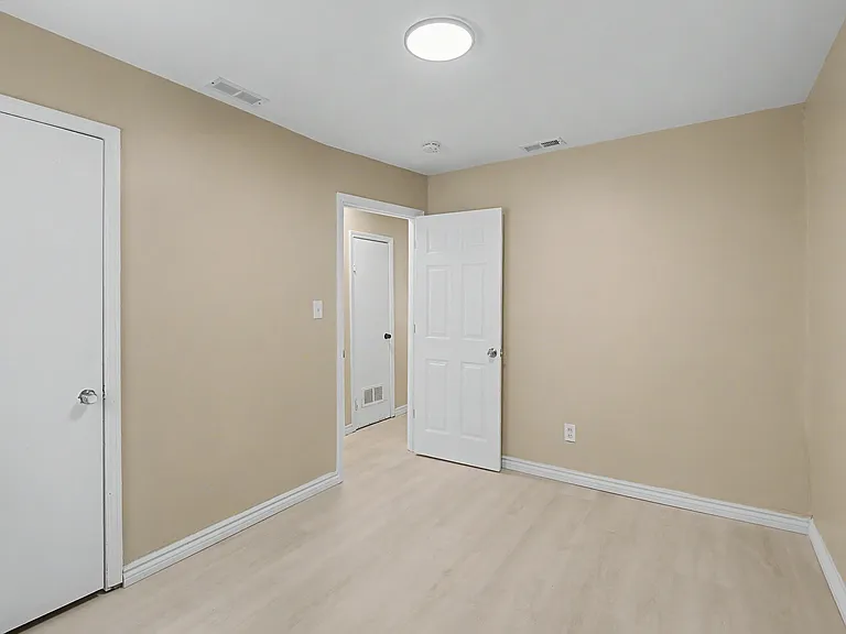 21106 Atlantic Ave — Photo 21