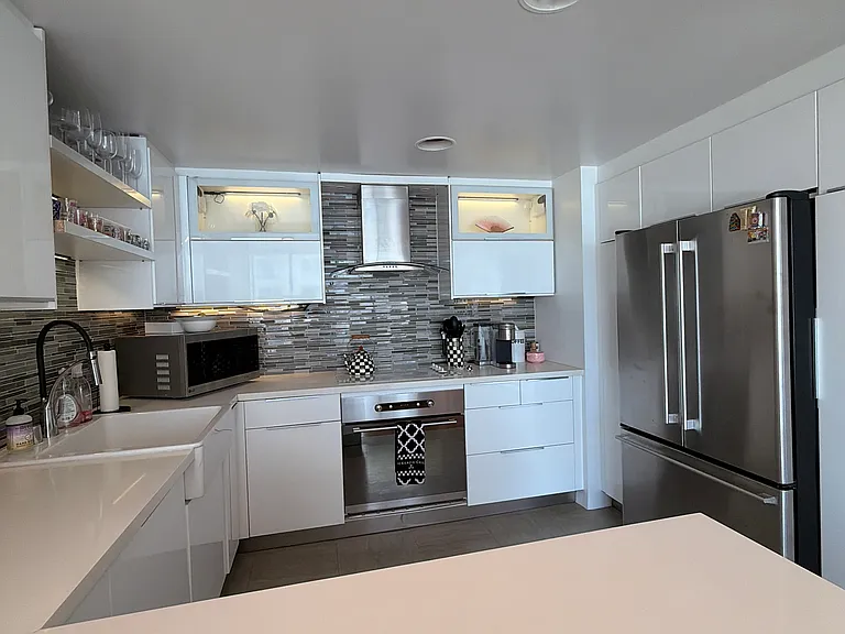 2170 Century Park E #1202 — Photo 21