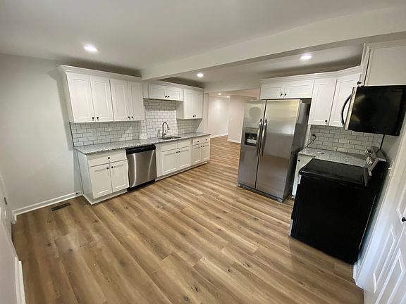 2nd image of 63 Glenwood Ave #1