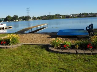 3034 Partridge Dr, Wixom, MI 48393