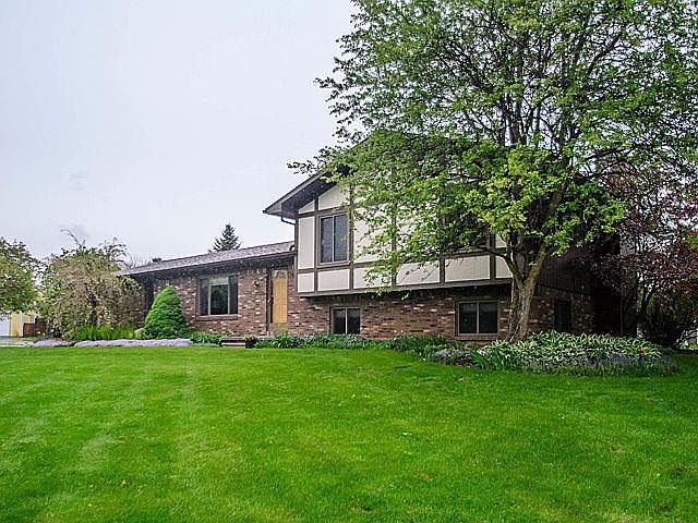1st image of 3480 Oak Park Dr
