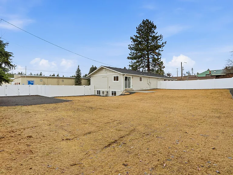 3440 N Huetter Rd #1 — Photo 25