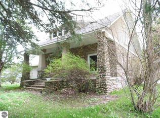 611 W Main St, Rose City, MI 48654